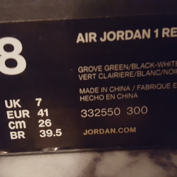 AIR JORDAN 1 RETRO "GROVE GREEN"! - Picture 2 of 3